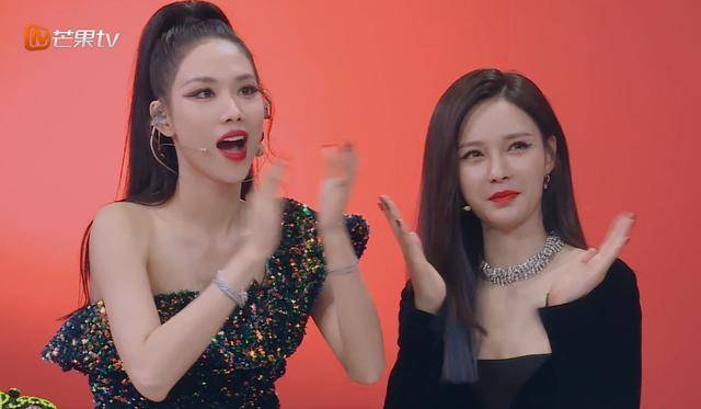 造型|原创《姐姐》二次公演造型曝光:钟丽缇组像广场舞大妈,丁当组最朴素