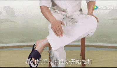 倒数第四件 拍小腿:防腿抽筋 夏天睡觉盖的被��都很薄,而且不是开着