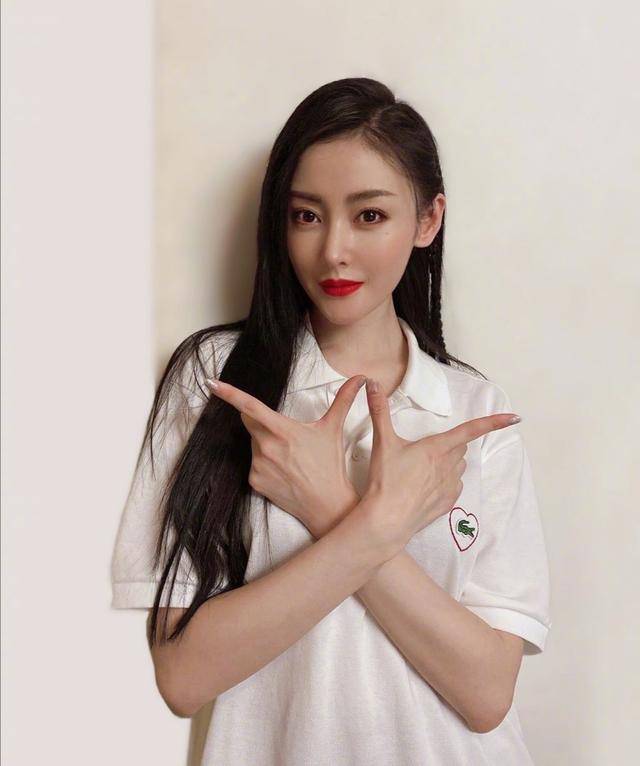 飞龙|原创现代李小龙炮轰陈柏霖：你和张天爱的吻戏太恶心，和李晨有一拼