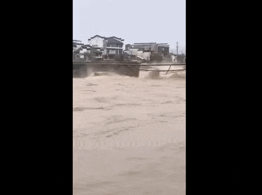 高考|这届高考催泪瞬间，看到第一个就忍不住了