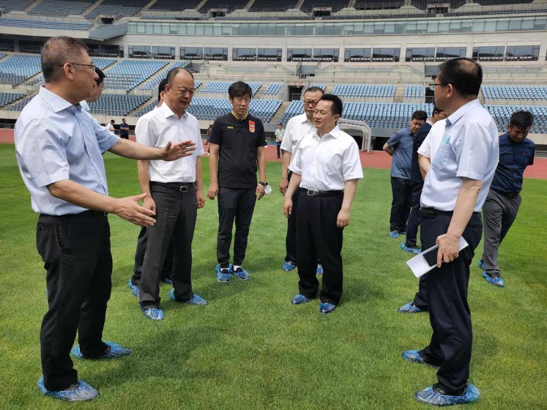 陈绍旺市长检查指导中超联赛大连赛区筹备工作