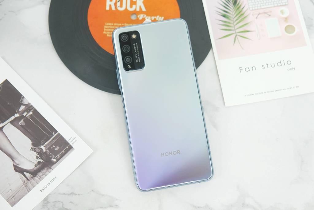 体验千元5g手机乐此不疲:荣耀30青春版全面评测