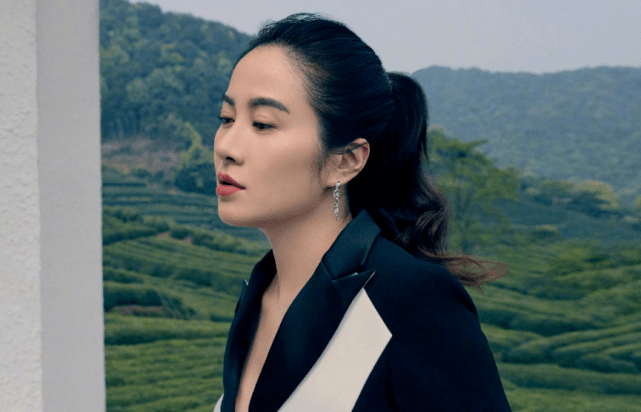 销量|坑太多！明星带货被称“诈欺”，50万坑位费只卖5万多？