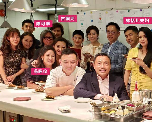 李嘉欣带老公参加贵妇趴稳居C位,许晋亨老得太快