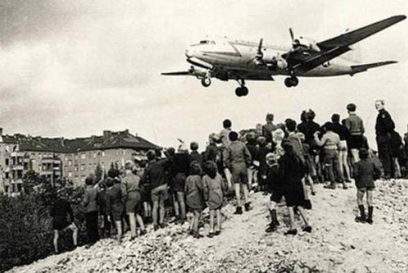 伟大的“空中大力神”:它是现代运输机的“爷