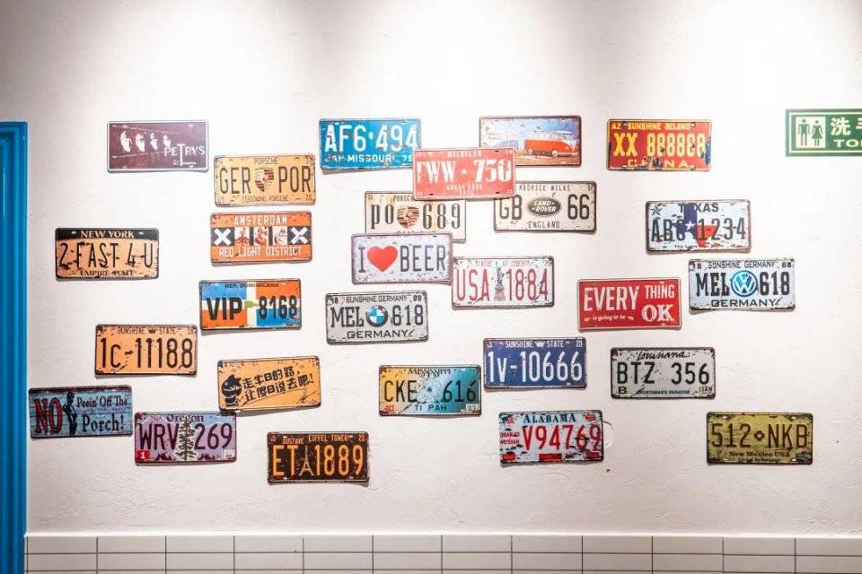 烧烤|打卡海鲜刺身、炭火烤串，凌晨2点还爆满！开在天台的烧烤档