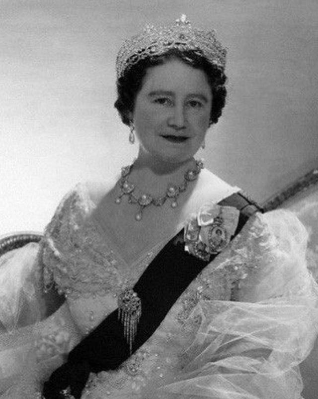 时代|一位女王对于珠宝的喜好，竟然主导了珠宝的发展史