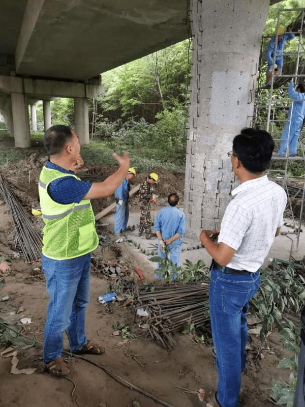 南通:对国道公路首座独柱墩大桥进行加固改造