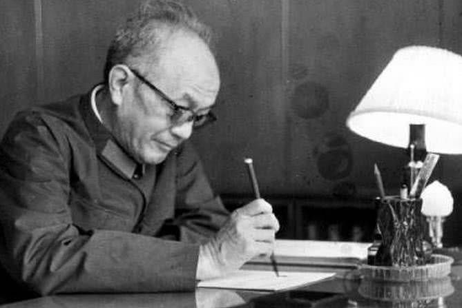 故事传记|抗战结束后，最先提出向东北进军的并非是毛爷爷，而是这位大将