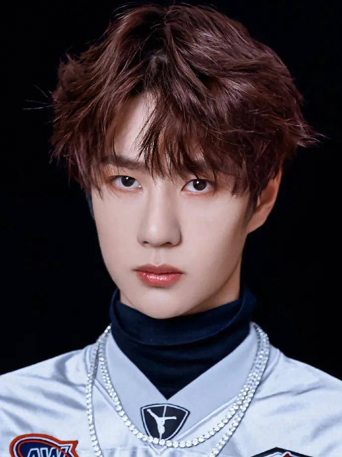 翟潇|原创R1SE快本选拔翻车了，重新定义“团魂”的意义！