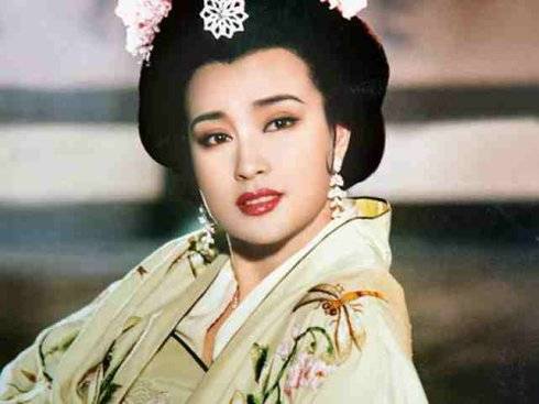 设计|痛心！给刘晓庆版的武则天、陈道明版的康熙设计戏服的李建群老师走了……