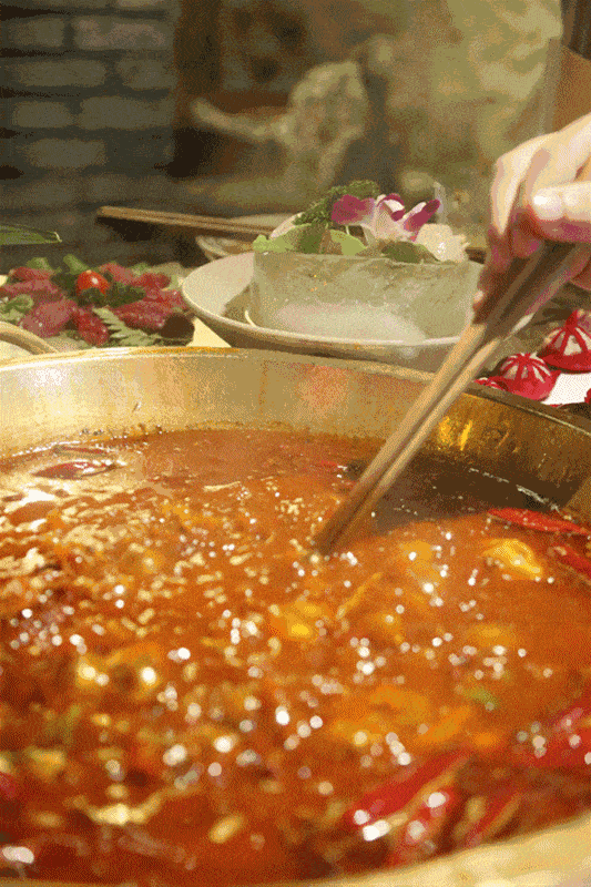 in|送iPad Pro!餐饮5折限时狂欢!in77奇遇节,今夏带你巅峰开局!