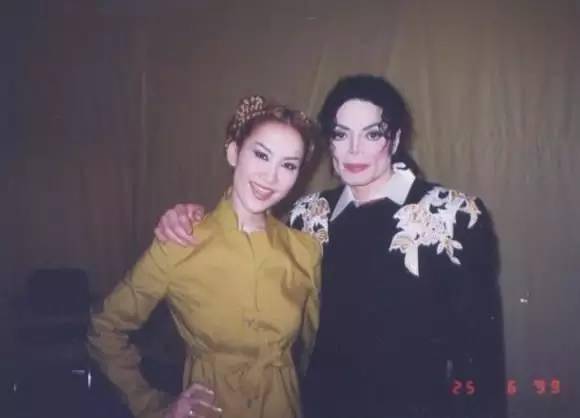 香港|原创凌晨再发长文，疑似否认离婚，天后李玟的婚姻也成迷了？