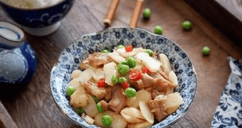 美食推荐:茄汁排骨,马蹄炒肉片,黑豆南瓜粥,五彩豆腐