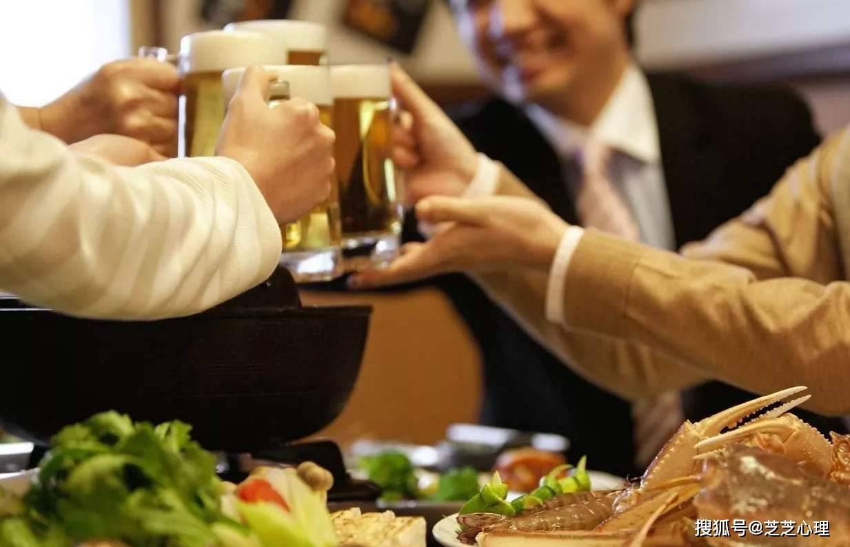 「心理学」从喝酒后的习惯看出他的本性_类型