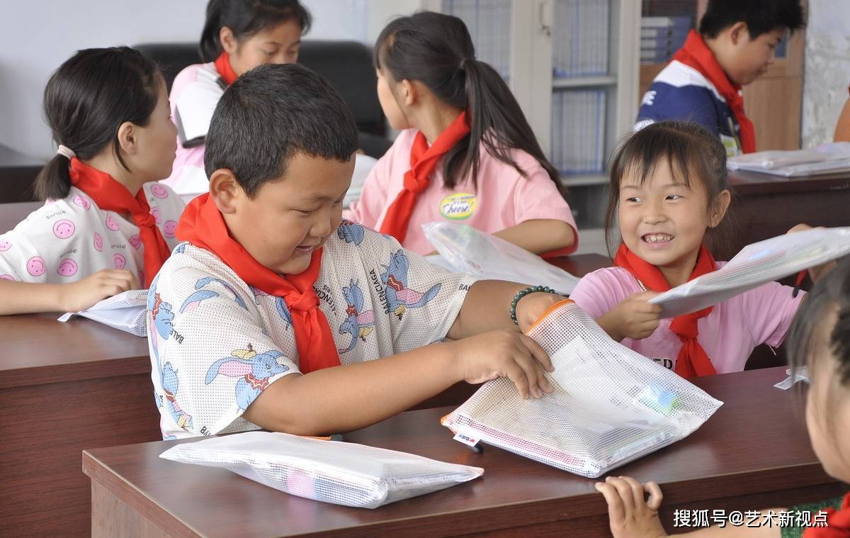 见闻记录|让乡村的孩子《过上好日子》！微电影真情拍摄令人泪目。