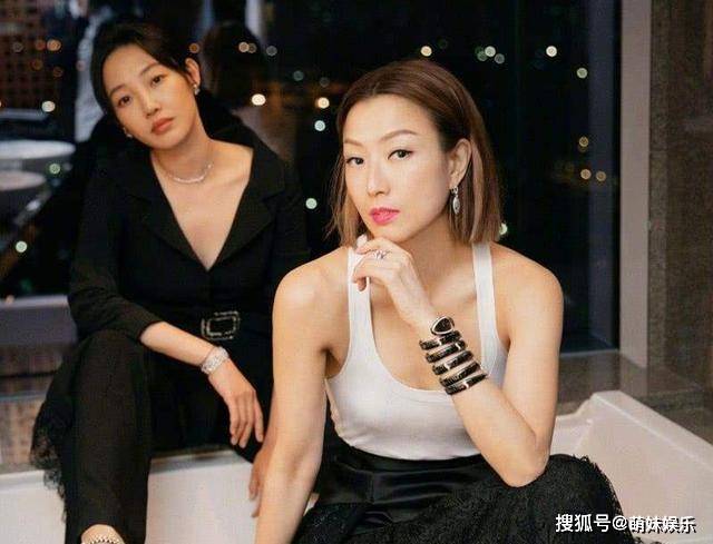 健身|健身还要化浓妆?郑秀文挥汗如雨不忘口红,偶像包袱太重了?