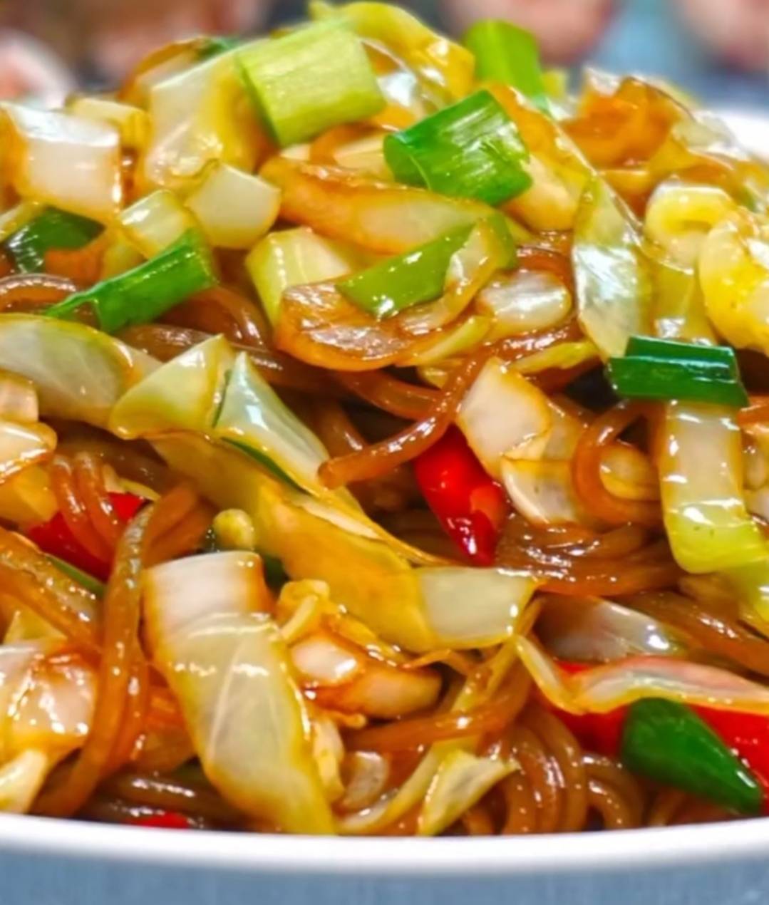 包菜鸡蛋炒粉条怎么炒好吃 885d7358f1414ef3aa097a8af1ddff2e.jpeg