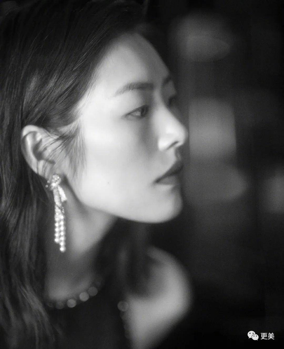 香奈儿|热巴新脸又没法看了,纯天然的她却被质疑用镰刀拉双眼皮?