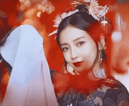 细节|国风妆火出国外?华丽百变日常也能模仿,小小细节就尽显东方美态