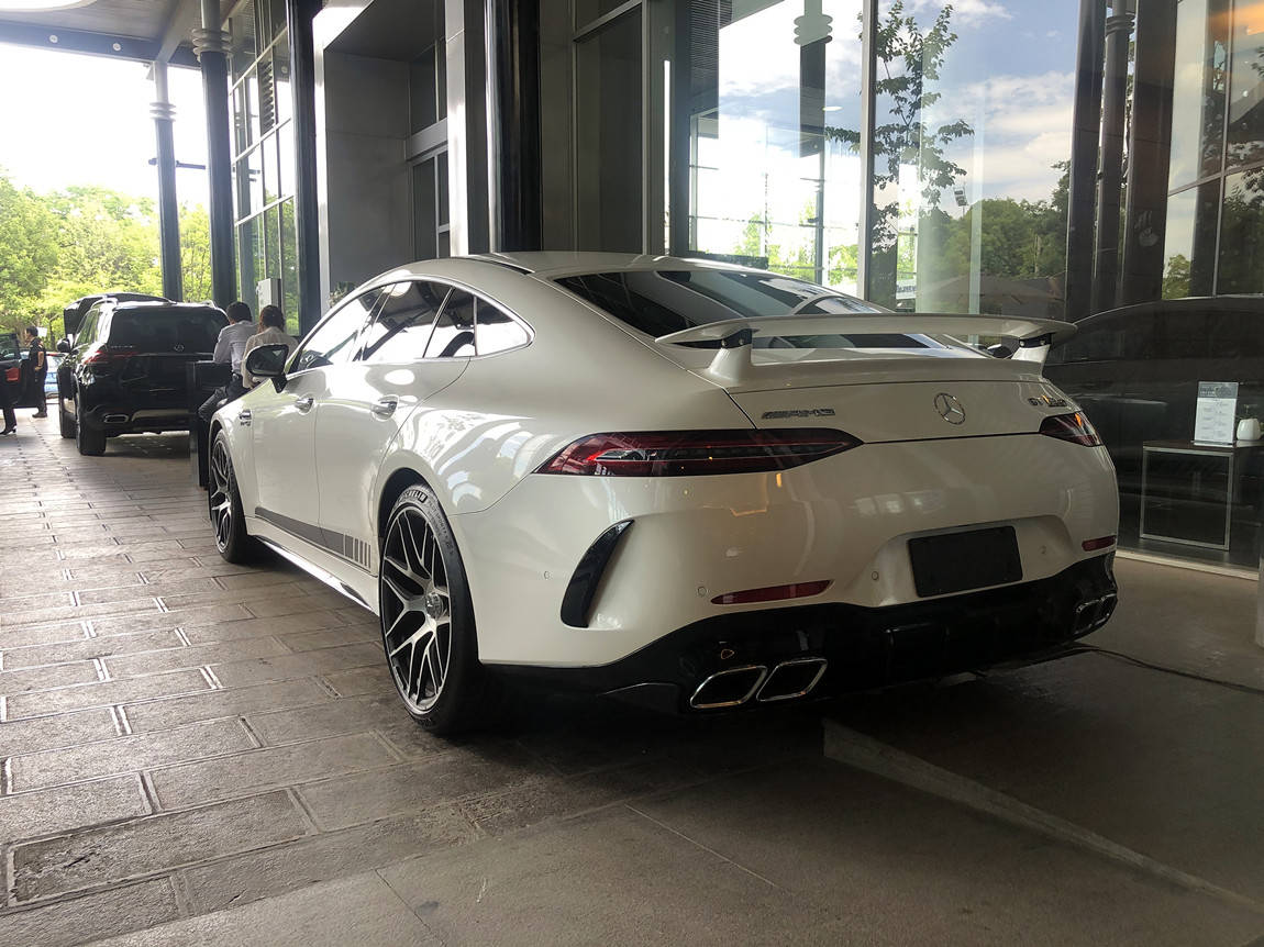 奔驰gt63s amg 先行版 白外黑内