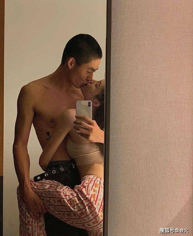 恋情|原创美少女网红一月换仨男友？恋情曝光秒分手，又有小鲜肉现身家门口