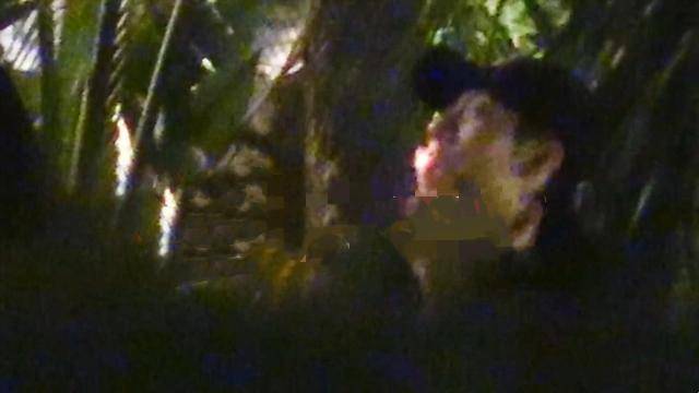 张一山被拍到疑似在女友家过夜,女方宋妍霏是