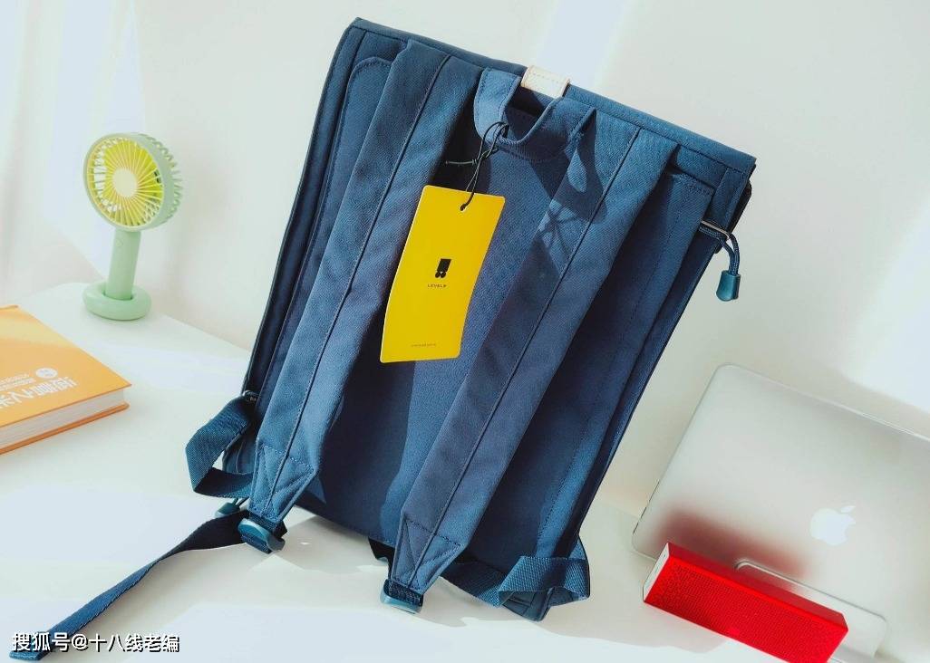 文青|上了老罗直播间，原来文青背包长这样，LEVEL8文青背包图赏