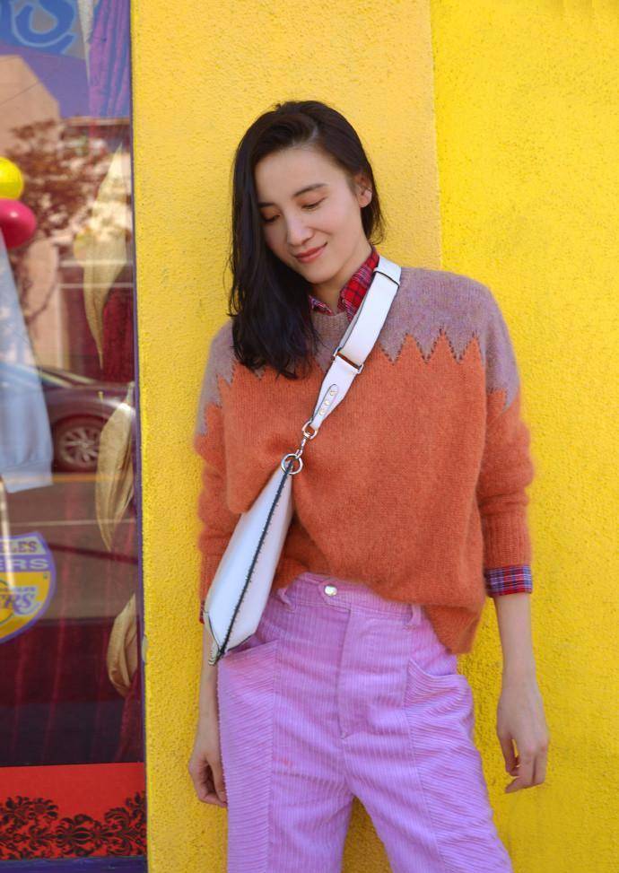 橘色头发穿搭 b92652325c2b45f8a81b944ec247ab25.jpeg