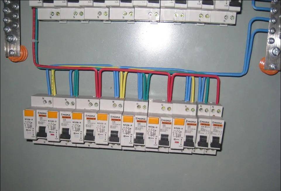 图文教你如何做好配电箱内部配线