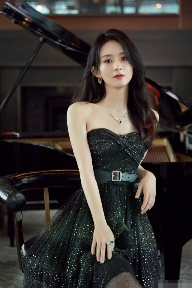 景甜艳|红毯截图，赵丽颖景甜艳压全场，吴谨言发型怪异，王子文脸都变了