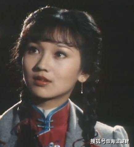 1980版《上海滩》,赵雅芝26岁,她饰演的冯程程因为实在太美了,其品质