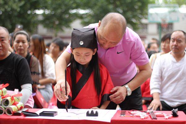 教育|博客大赛显身手 向阳花木早逢春-二七区实验小学“美好教育”砥砺前行中