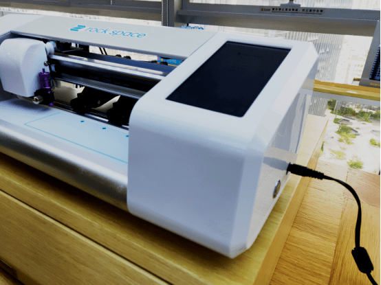 深度|洛克切膜机深度体验：挖掘手机贴膜的商机和乐趣