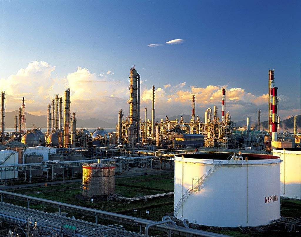 中国|中国石油都不够用，为何每年还要出口石油，出口售价还更便宜？