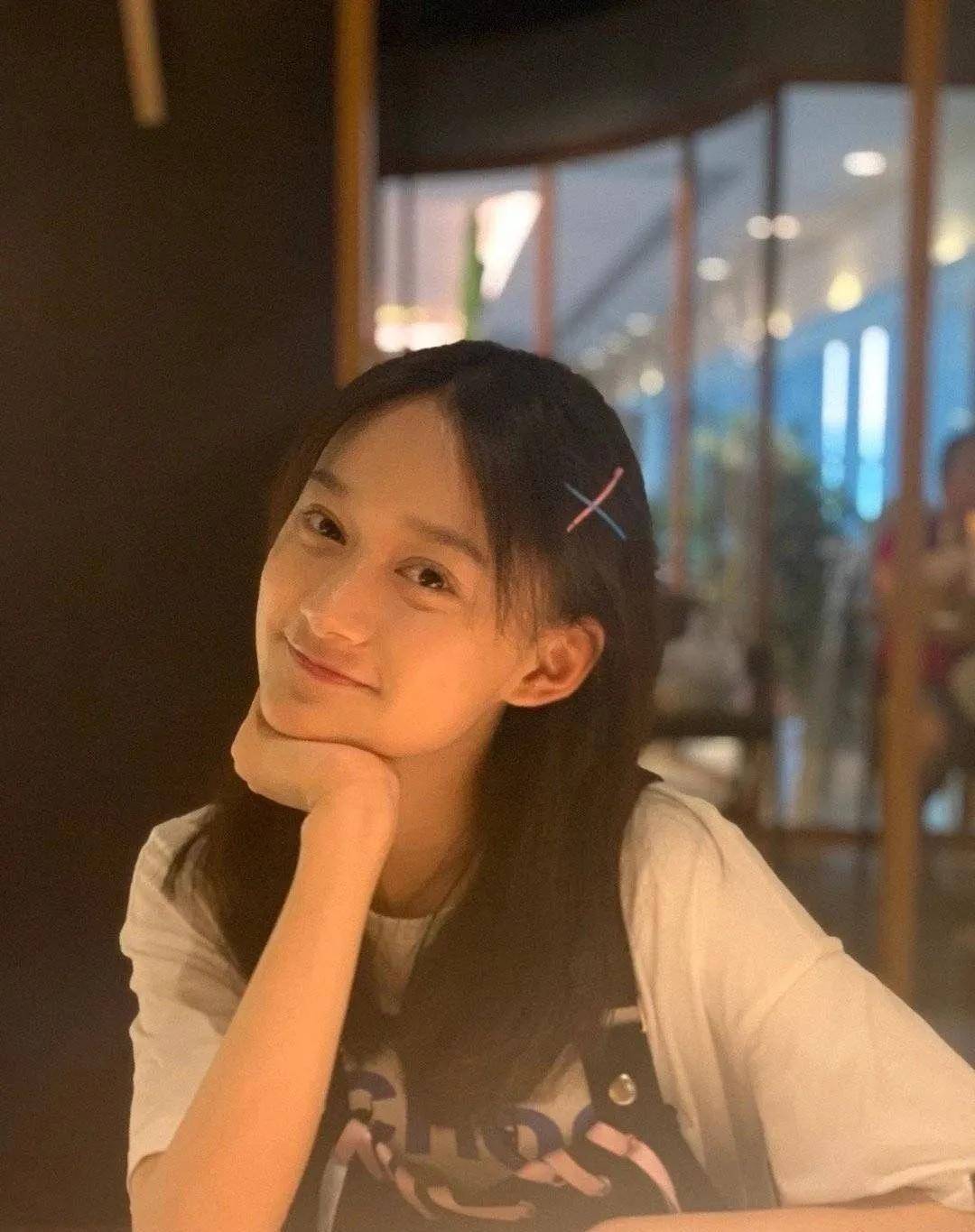 空降|原创撞脸半个娱乐圈打败张子枫拿下艺考第一，空降小花第一梯队？