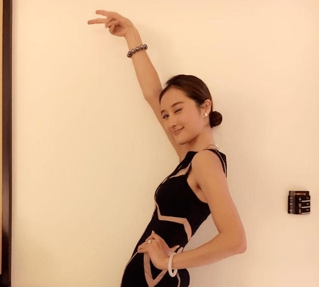 无敌|原创最惨谋女郎？晒未公开剧组照直接被张艺谋赶走，断送好好的星途！