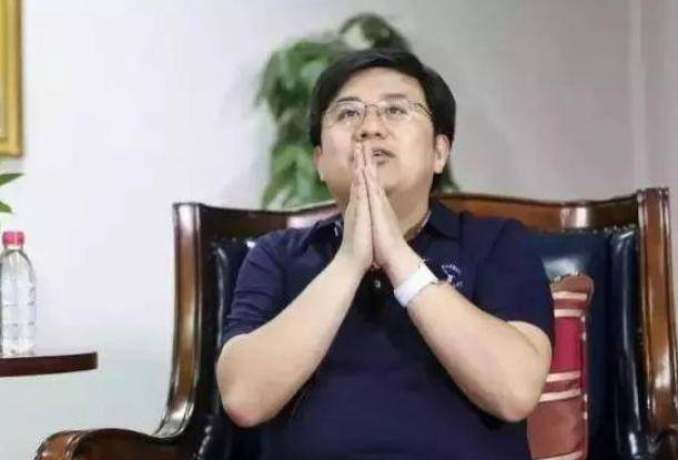 "西游记"红孩儿赵欣培:如今43岁身价上亿,中年发福胖到认不出