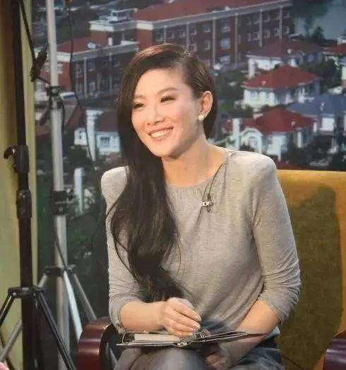 王牌|江苏卫视“王牌”女主持陈怡，30岁出国留学，42岁成人生赢家