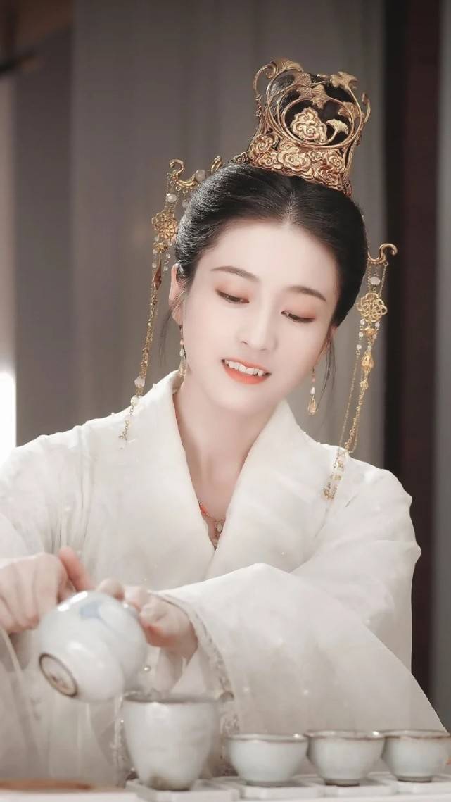 成绩|原创赵今麦高考分数被曝光，都要赶上关晓彤了，她才是低调的小学霸