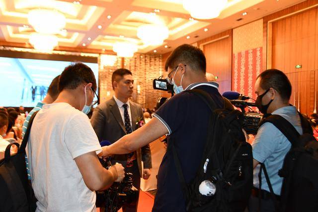 招商会|齐创造同发展共腾飞，火鸟数字商城全球上线暨招商会在蓉成功举办