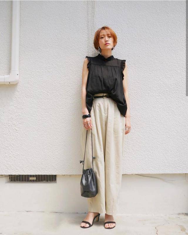 配饰|还别说，“阔腿裤+配饰”真能穿出时髦感，套这三个模板很实用