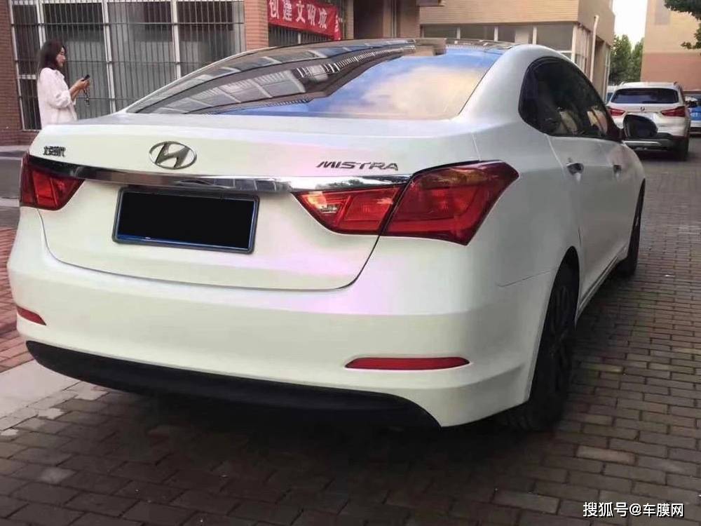 现代名图 贵族尊享·陶瓷白变紫改色膜效果图