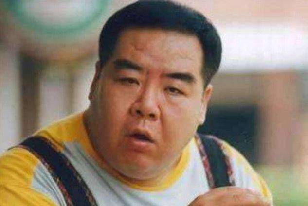 原创5个香港最著名的胖子演员:图2负债累累,图4成世界巨星