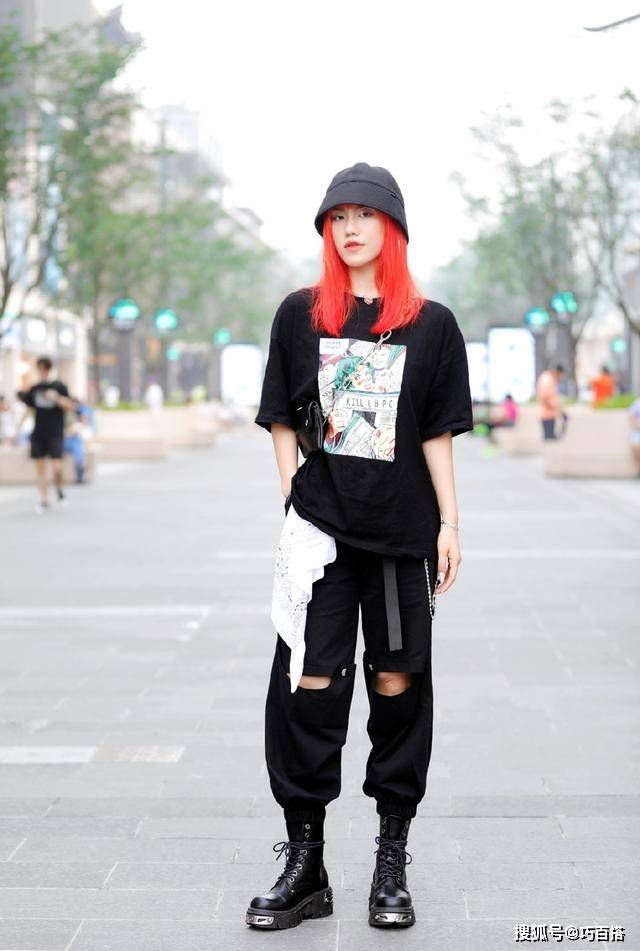 款式|兜兜转转还得是它们，要想场面撑得住，就不能错过有设计感的衣服