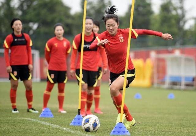 原创生死战!中国女足有望横扫韩国:球员综合能力提升,进军奥运稳了