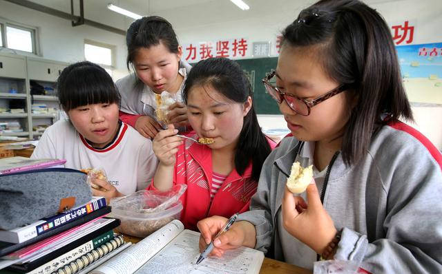 2020年理科623全省排名_官方发布!四川省2020年高考文、理科成绩分段统计