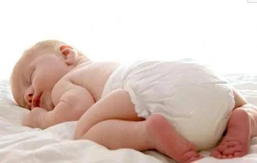 睡眠|宝宝睡觉易惊醒、打鼾、喜欢奶睡……这些睡眠难题怎么破？