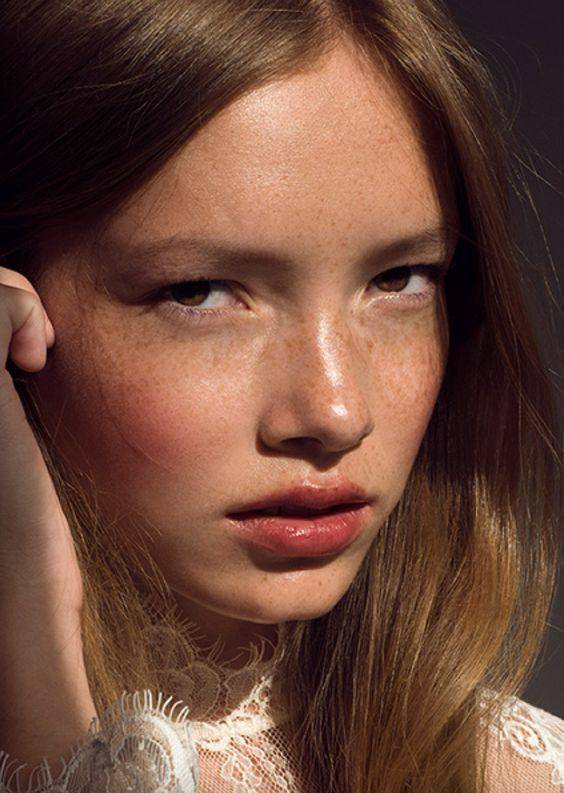 肌肤|不要被美白冲昏了头，夏季才是稳固年轻态的制胜关键