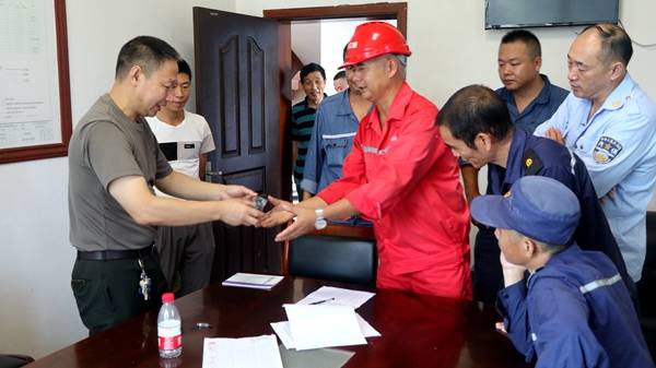 朱杨镇|江津区朱杨镇同庆“八一”共忆热血军魂